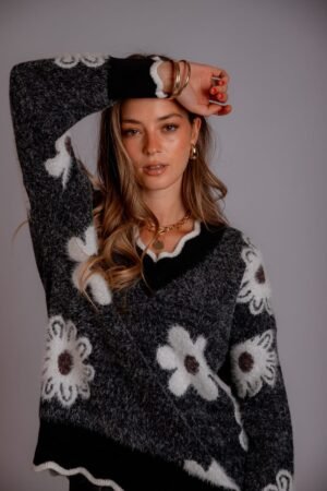 Cardigans & Sweaters